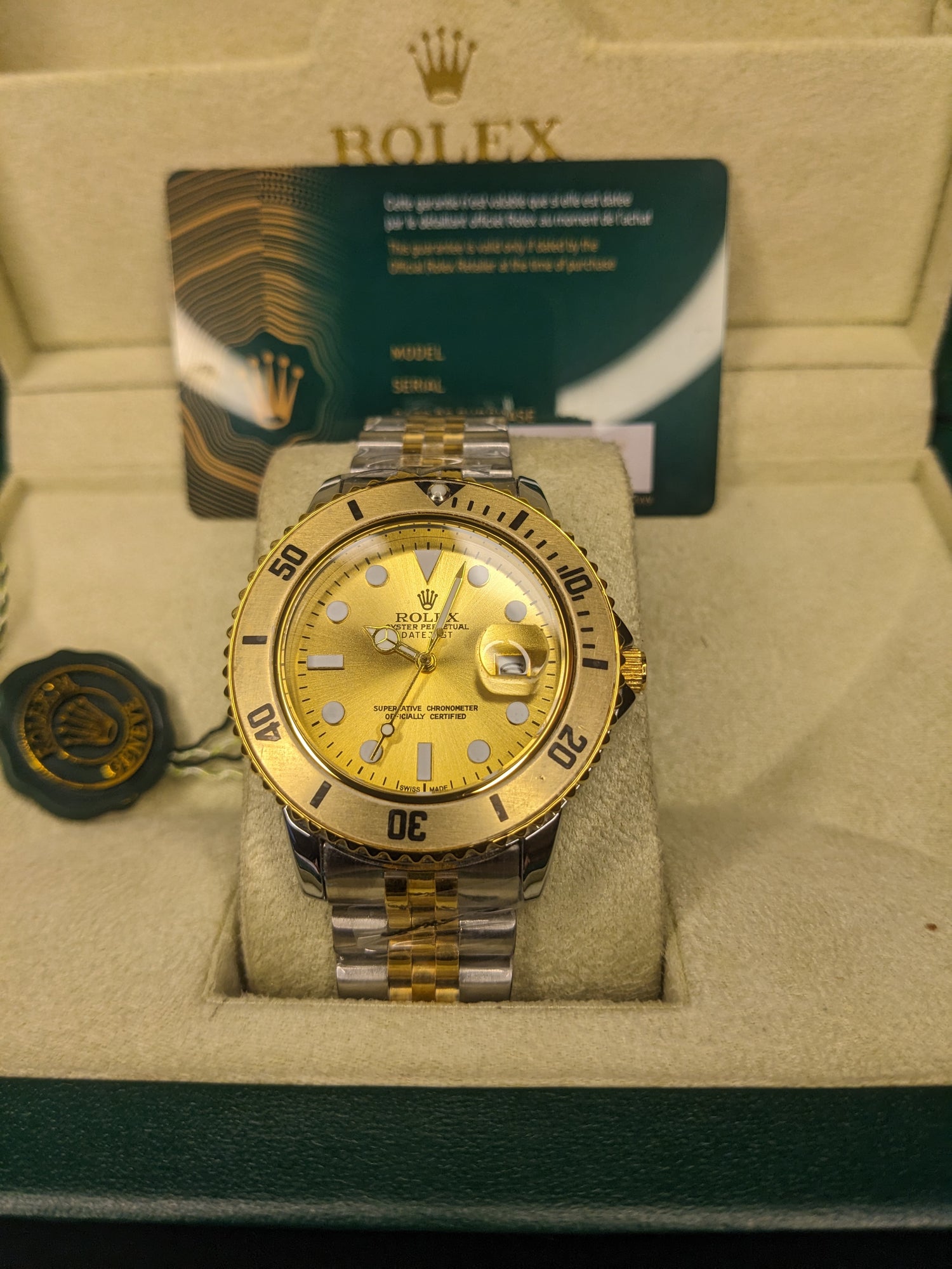 Rolex Submariner golden rotating dial with jublilee bracelet